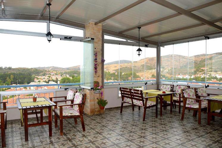 Foça Erguvan Hotel