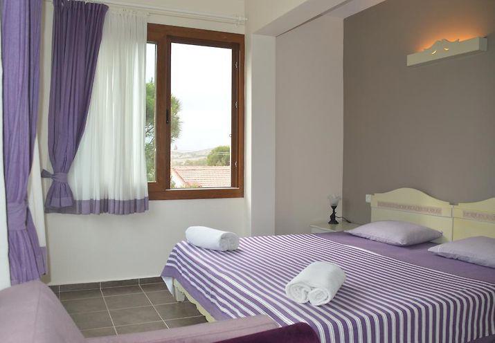 Foça Erguvan Hotel