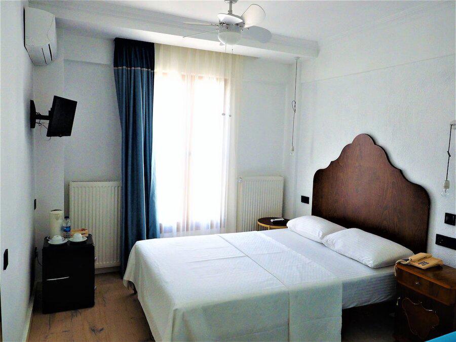 Foça 1887 Hotel