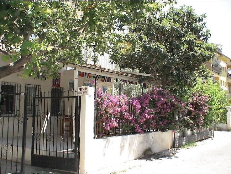 Onur Pension