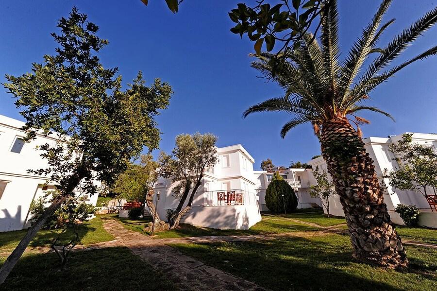 Foça Flora Villas