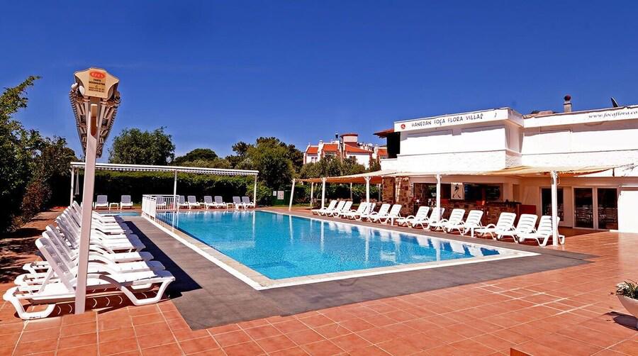 Foça Flora Villas