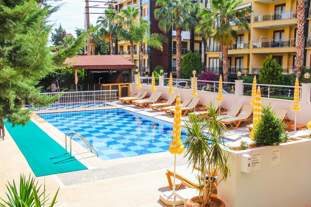 Yaman Life Hotel