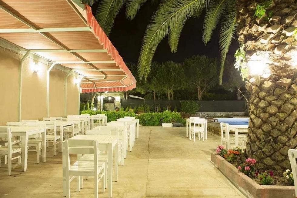 R+ Hostel