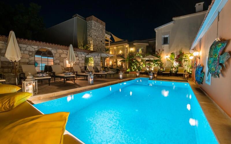 Marge Hotel