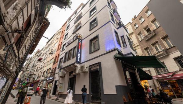 Hotel Di Poesia
