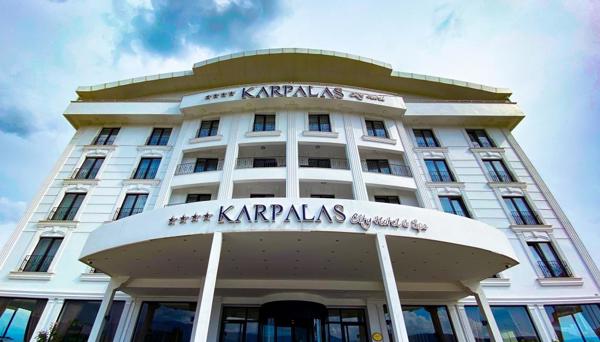 Karpalas City Hotel
