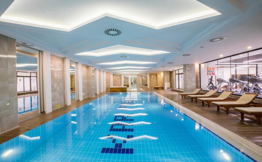 Karpalas City Hotel