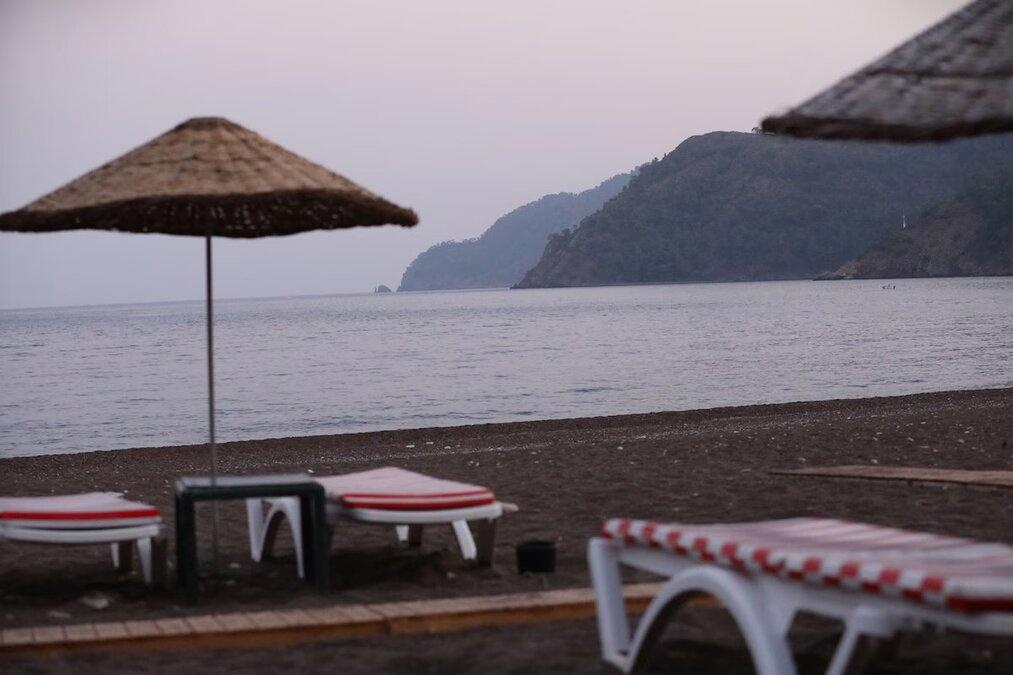 Eden Bungalows & Beach