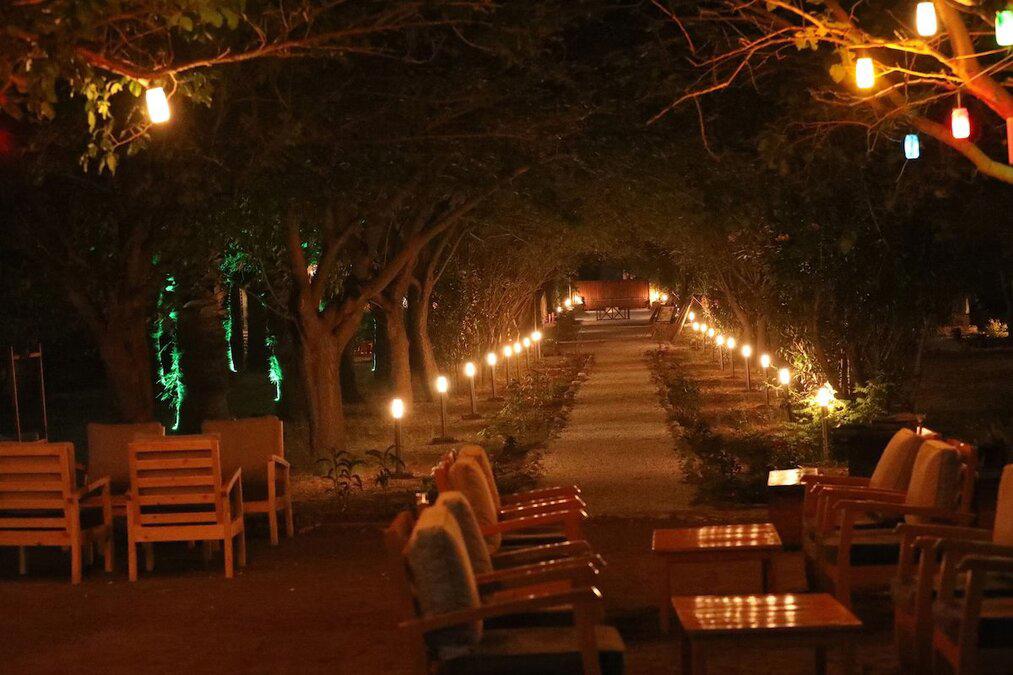 Eden Bungalows & Beach