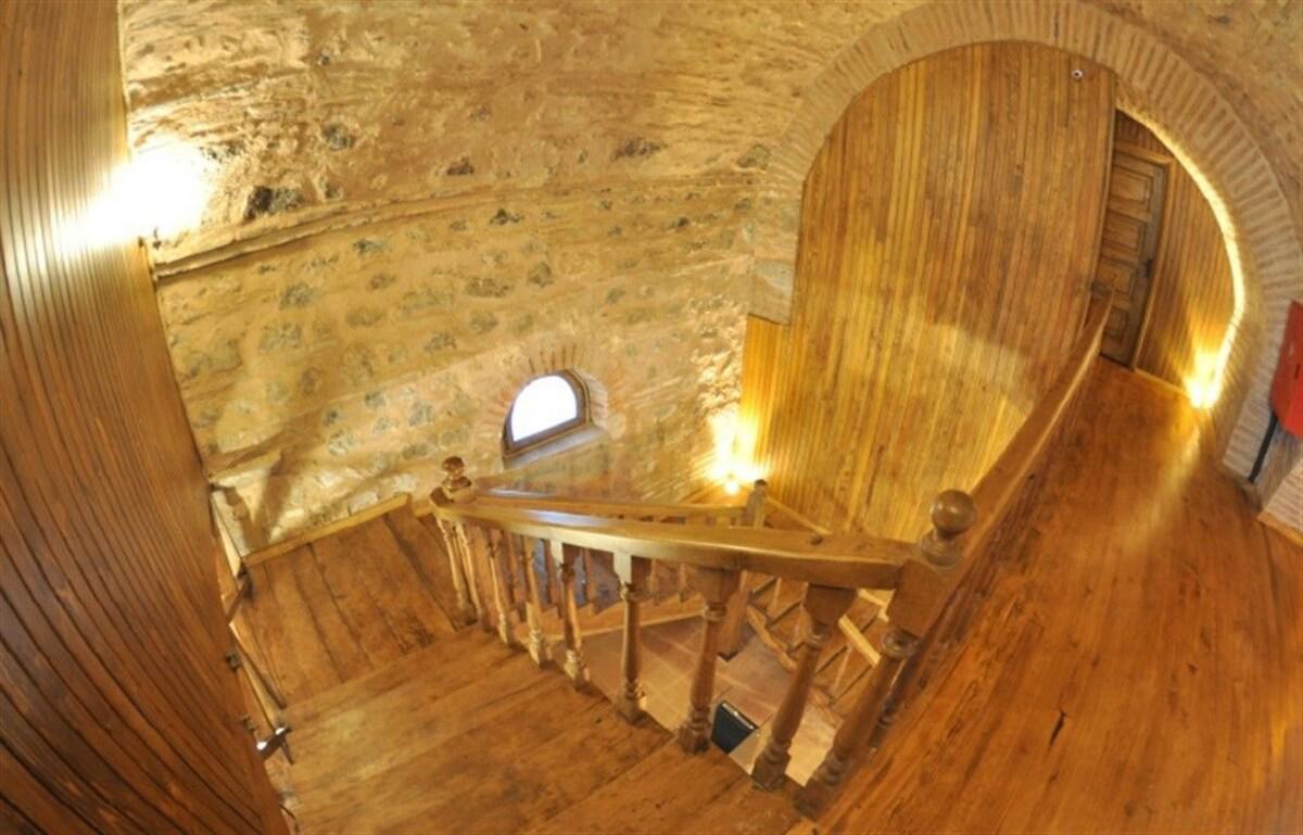 Issiz Han Tarihi Butik Otel