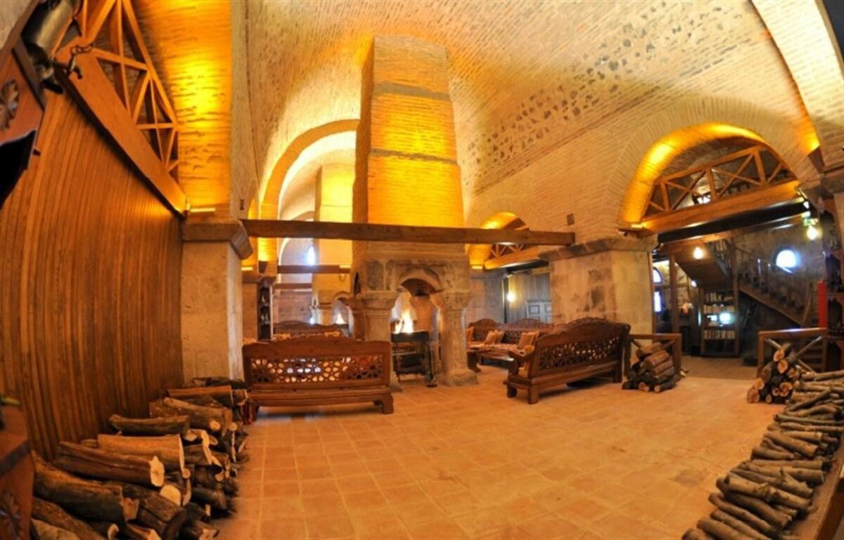 Issiz Han Tarihi Butik Otel