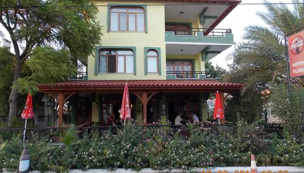 Flora Hotel