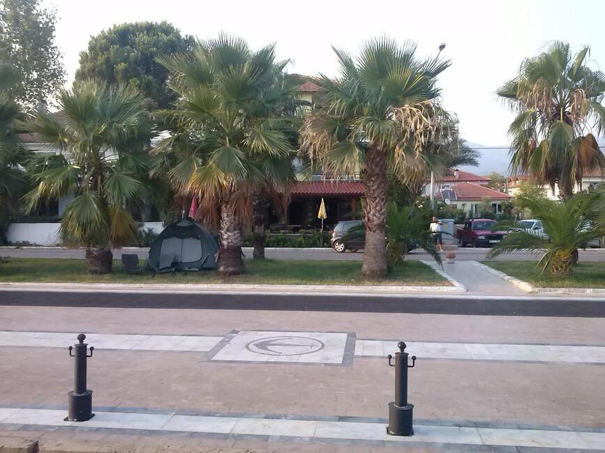 Flora Hotel
