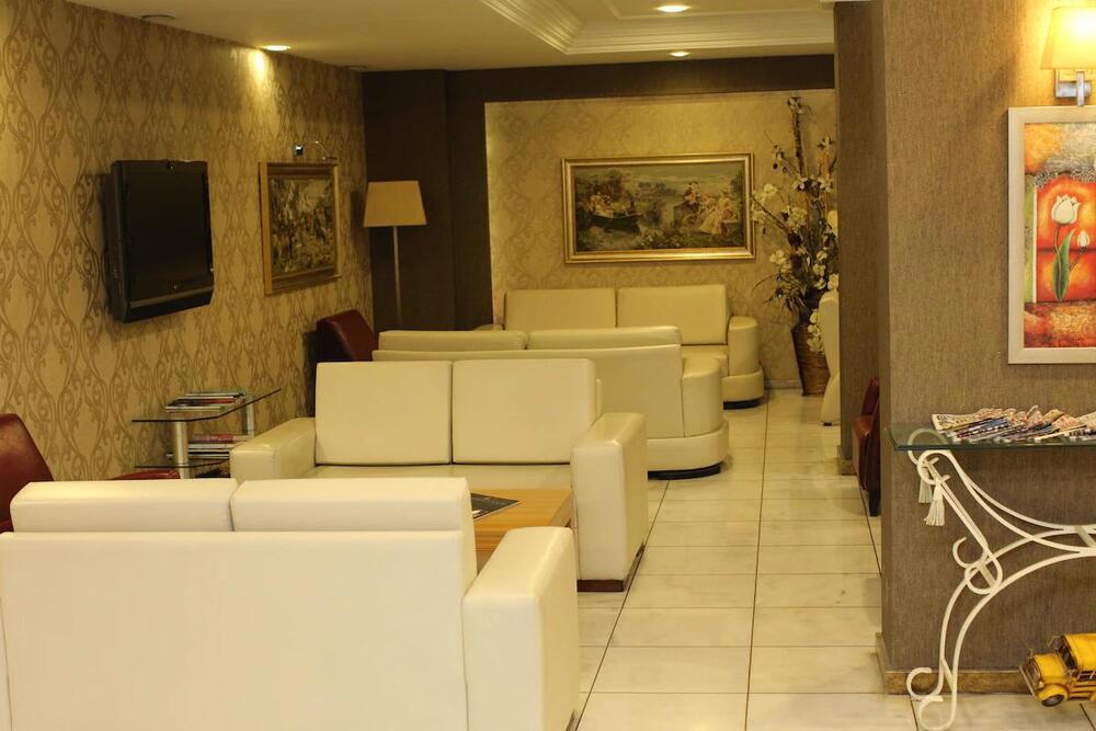 Park Royal Hotel