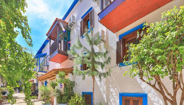 Zinbad Hotel