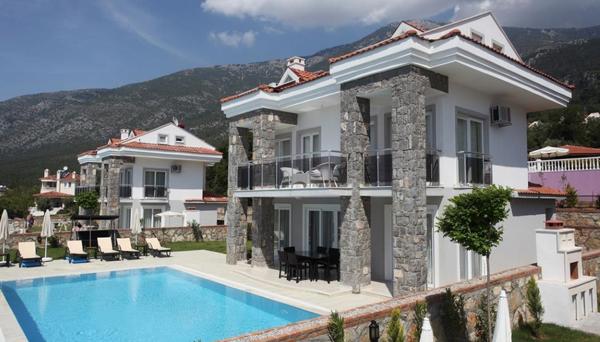 Golden Heights Villas