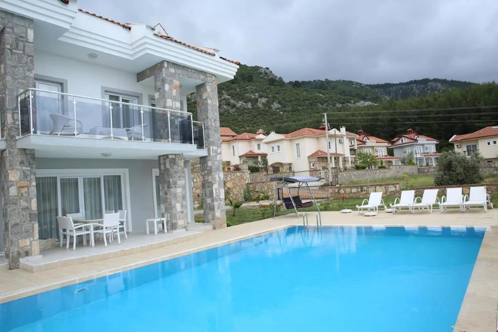 Golden Heights Villas