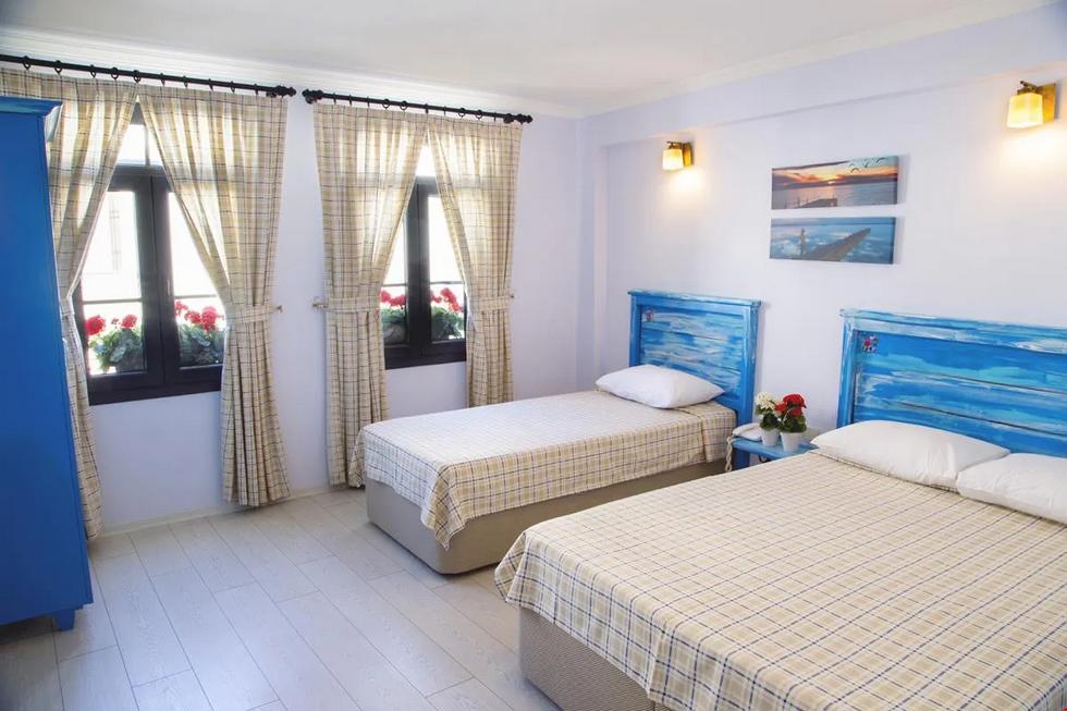 Mai Hotel