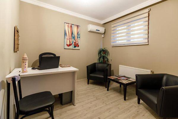 Senior Pera Suites