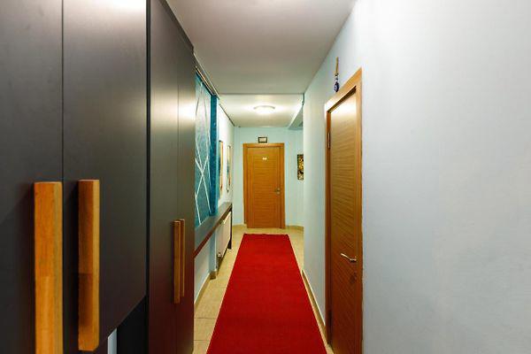 Senior Pera Suites