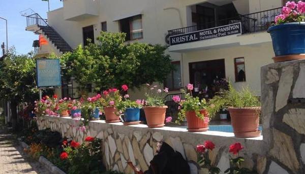 Kristal Motel
