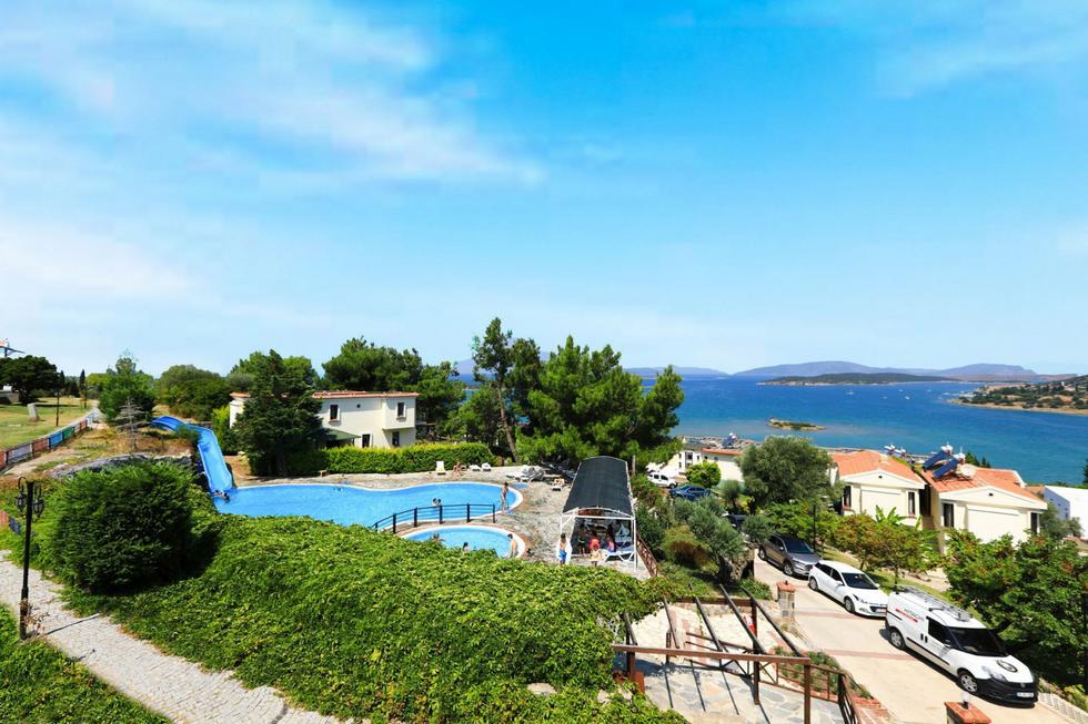Çeşme Inn Garden