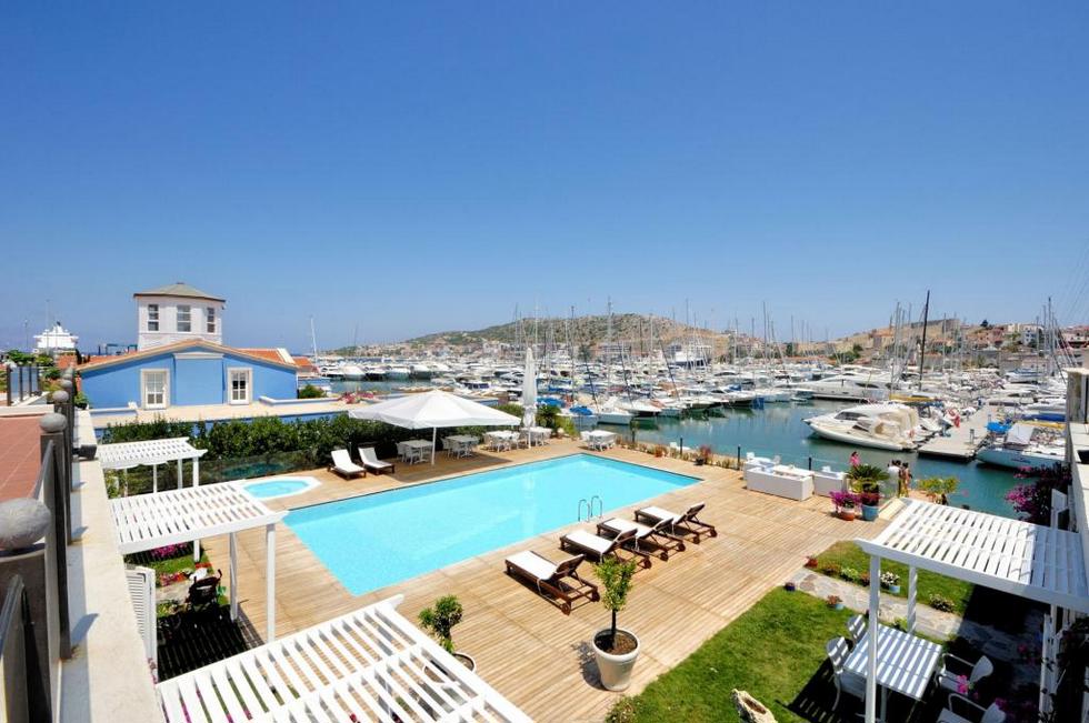 Çeşme Marina Konukevi