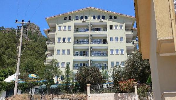 Lunamar Apartments