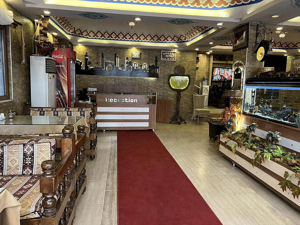 Ahranis Hotel