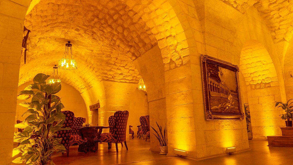 Urhay Hotel