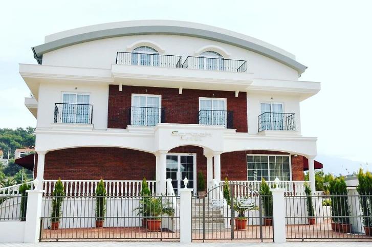 Sarban Hotel