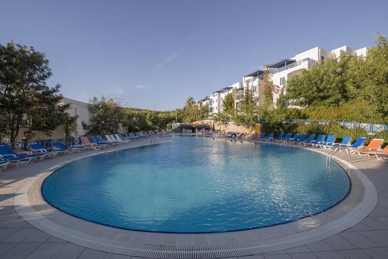 Bodrum Holiday Resort & Spa