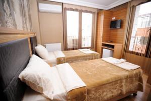 Grand Lara Hotel