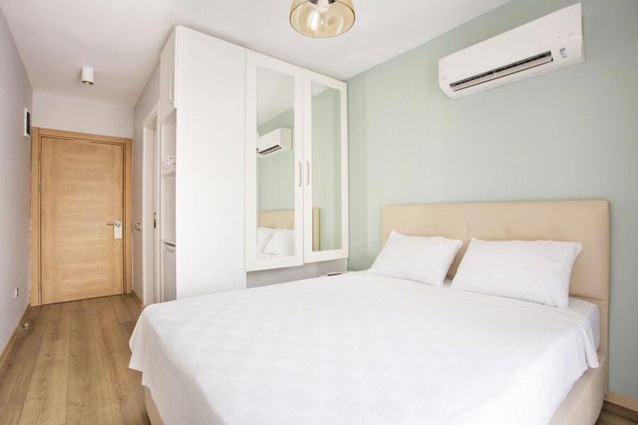 Pharos Otel