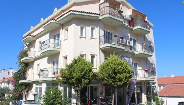 Yalcinkayalar Aparthotel