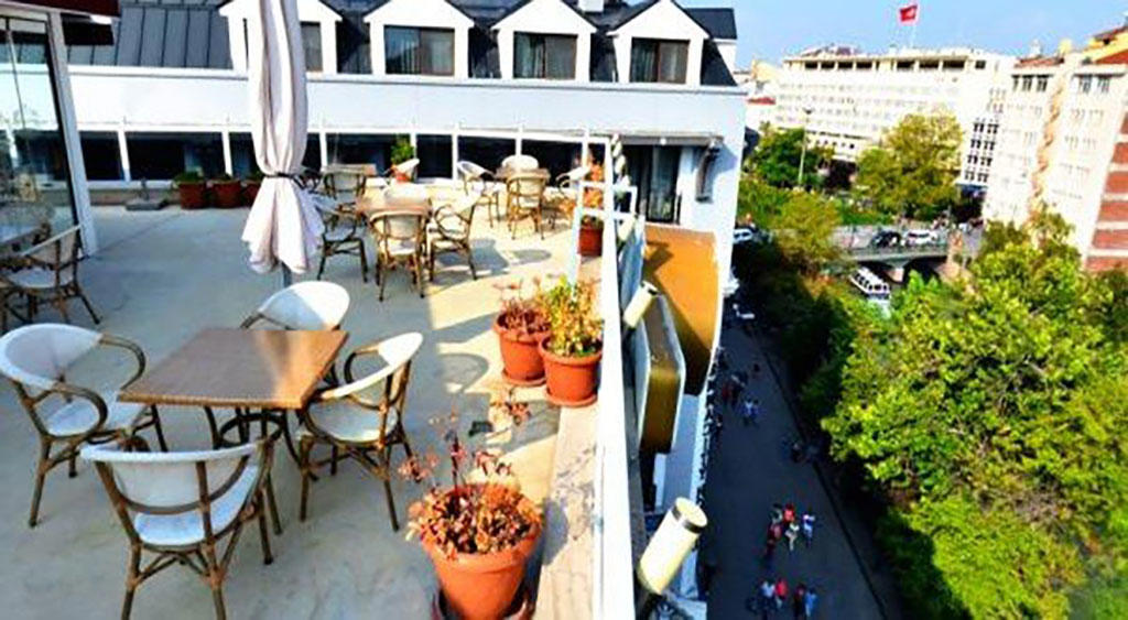 Ada Life Otel