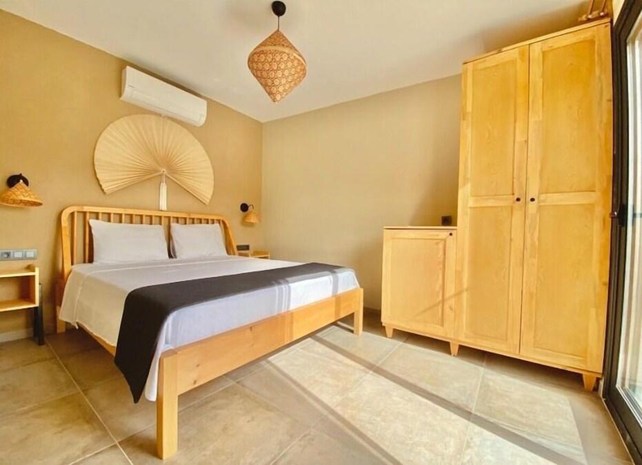 Mandalya Küçük Otel