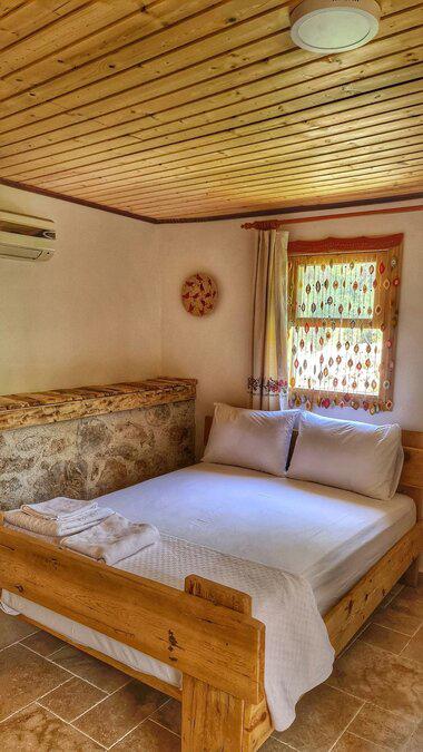 Derin Taş Bungalow