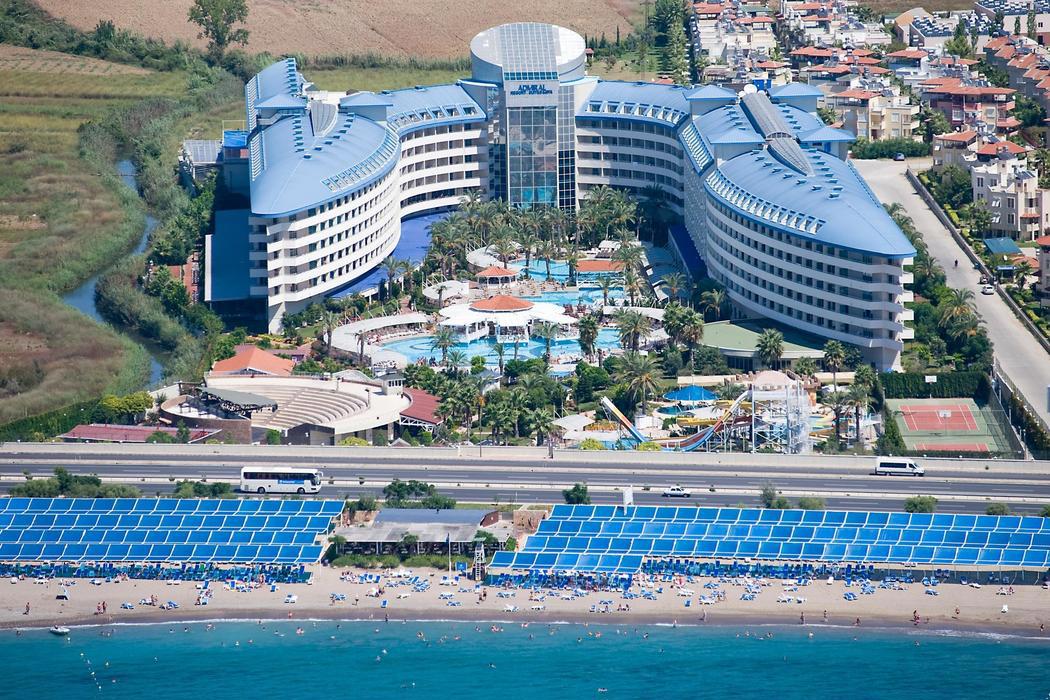 Crystal Admiral Resort Suites & Spa Hotel