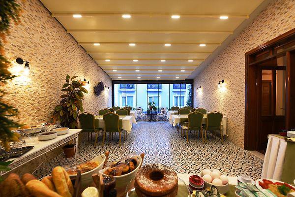 Elyka Hotel