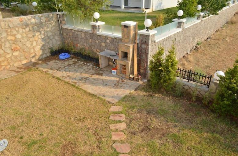 New Age Villa Toker
