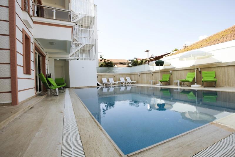 Kinali Hotel