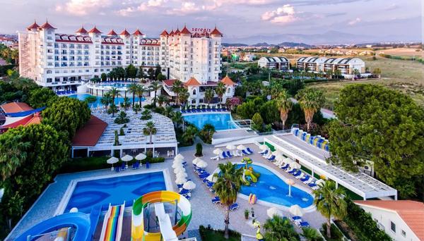 Serenis Hotel