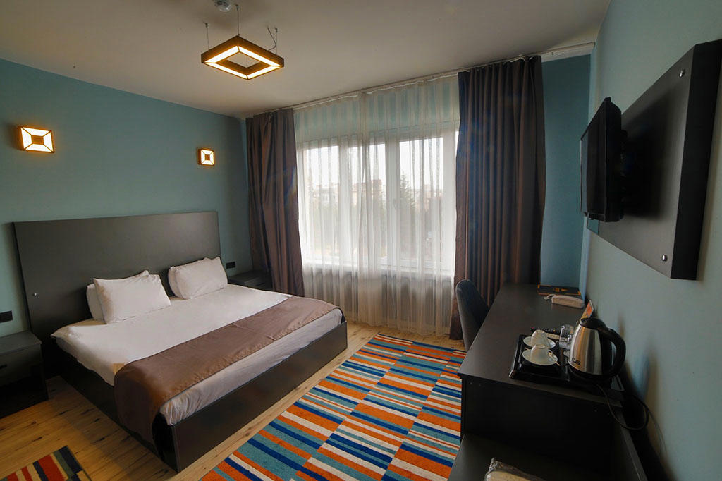 Atos Otel