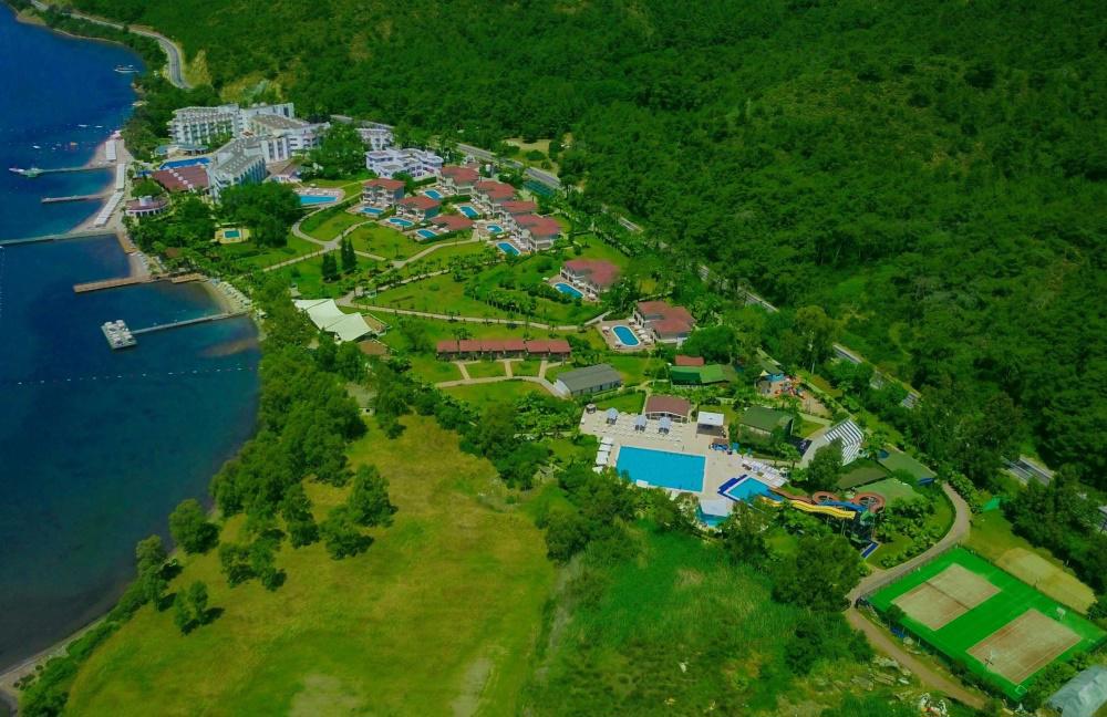 Fortezza Beach Resort