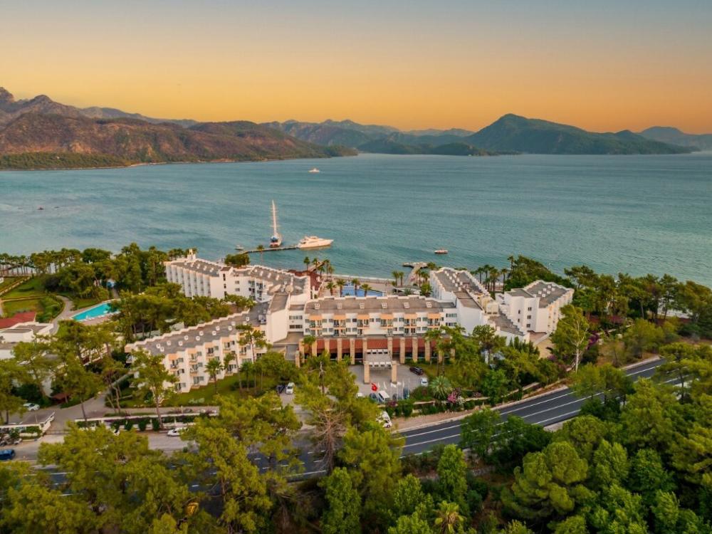 Fortezza Beach Resort