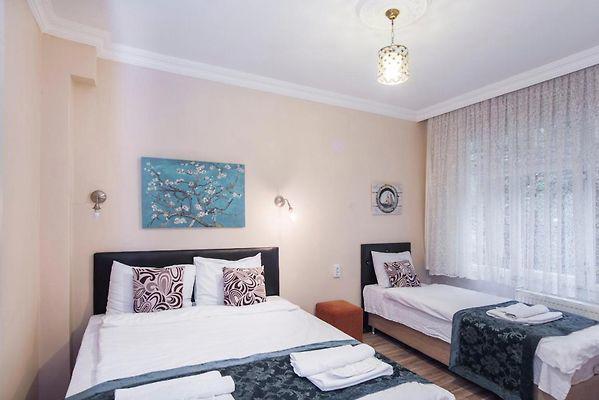 Divan Wooden Guesthouse