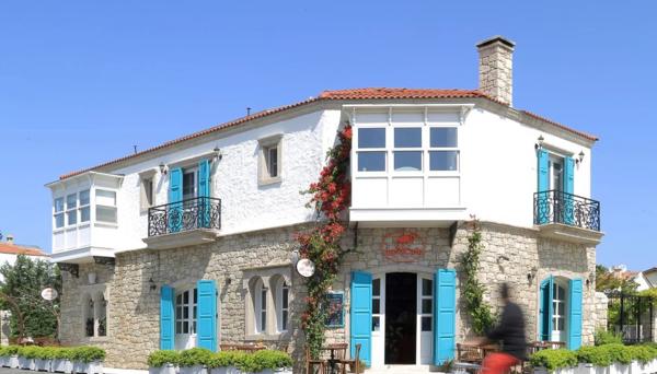 1850 Hotel