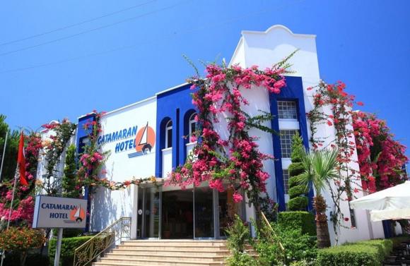 Catamaran Hotel